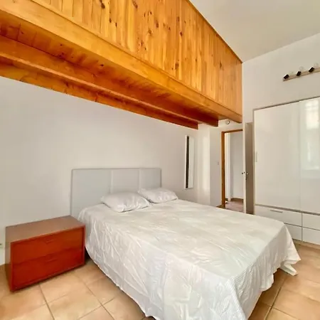 Apartment Rue Jeanne, Cosy, Proche Gare Menton