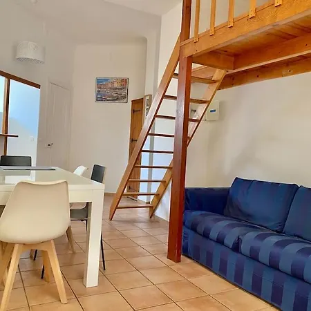Apartment Rue Jeanne, Cosy, Proche Gare